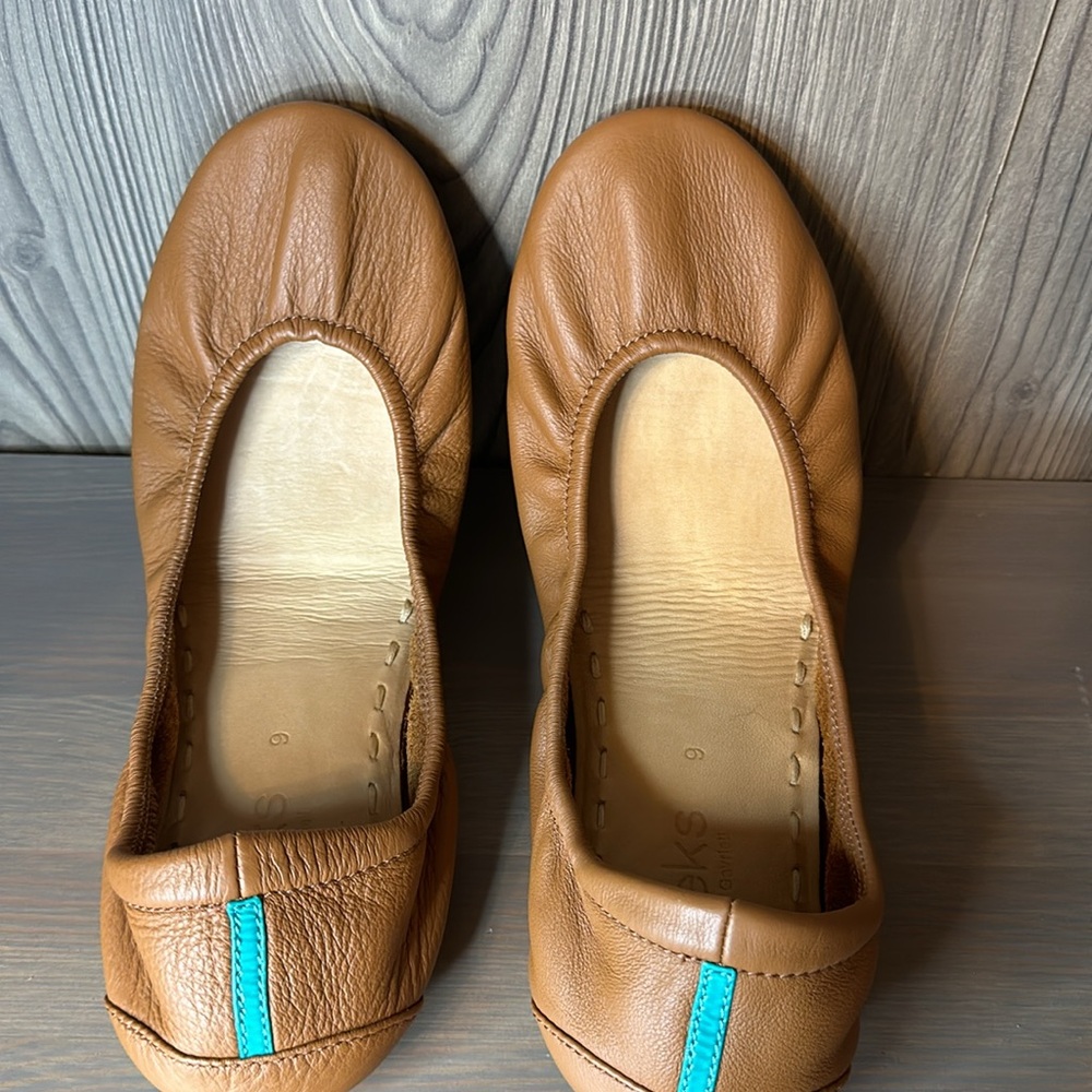 Chestnut Tieks